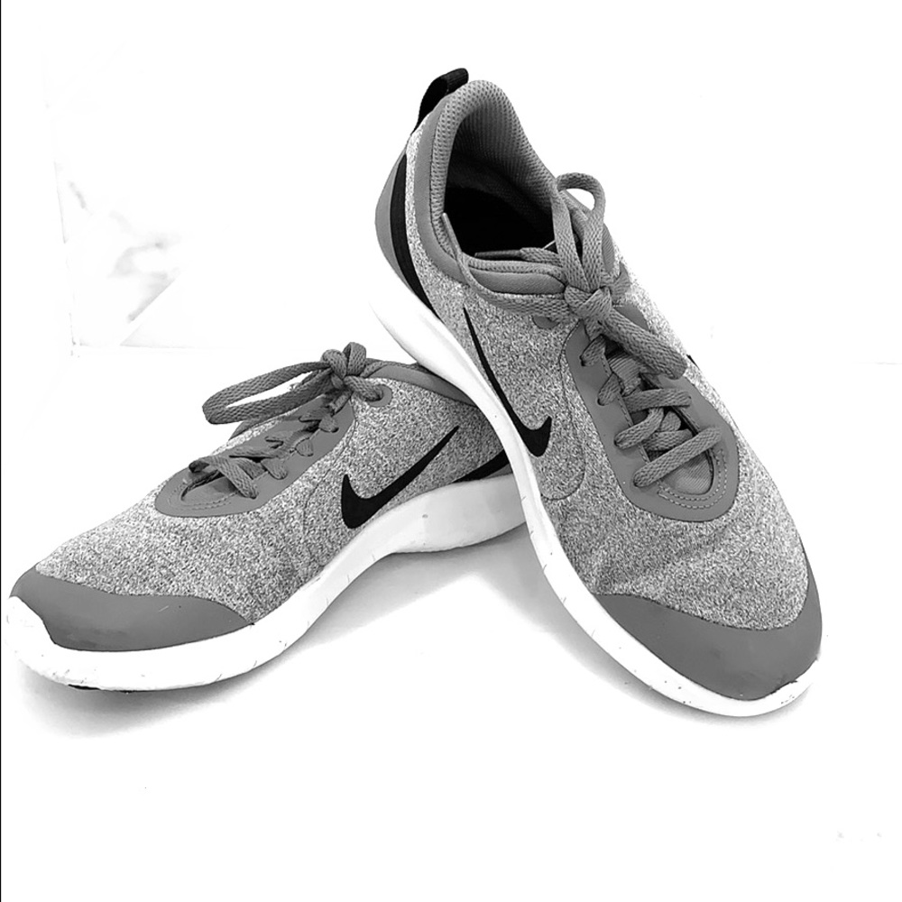 NIKE experience 8 shoes